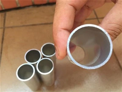 Tubo de Extrusão de Alumínio