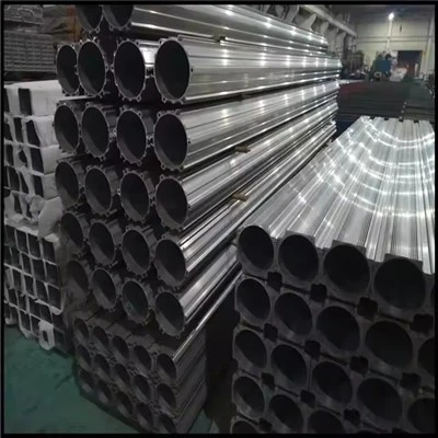 Tubos de perfil extrudado 5052 5083 7075 6082 Classe de material de tamanho de superfície de formato personalizado